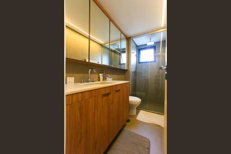 Apartamento à venda com 114m², 3 quartos e 2 vagas Apartamento à venda com 114m², 3 quartos e 2 vagasBanheiro da Suíte