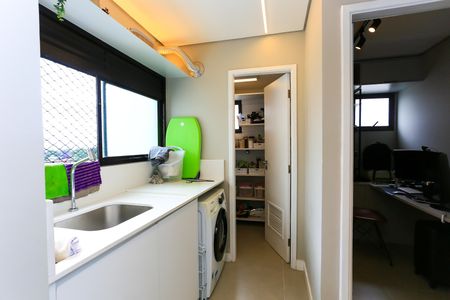 Apartamento à venda com 114m², 3 quartos e 2 vagas Apartamento à venda com 114m², 3 quartos e 2 vagasÁrea de Serviço