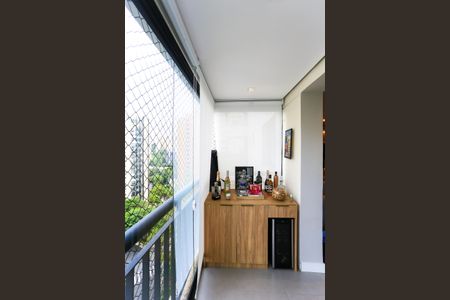 Apartamento à venda com 114m², 3 quartos e 2 vagas Apartamento à venda com 114m², 3 quartos e 2 vagasSala