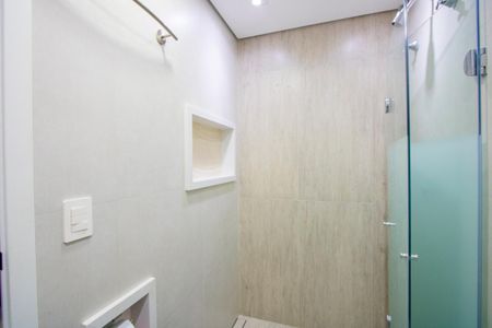 Apartamento à venda com 63m², 2 quartos e 2 vagasBanheiro social