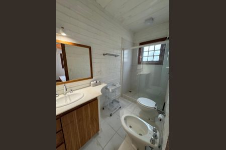 Casa de condomínio para alugar com 367m², 4 quartos e 6 vagas