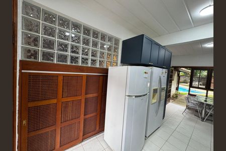 Casa de condomínio para alugar com 367m², 4 quartos e 6 vagas