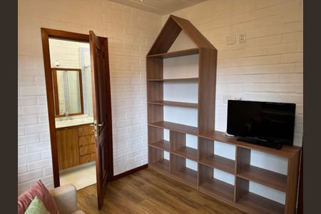 Casa de condomínio para alugar com 367m², 4 quartos e 6 vagas