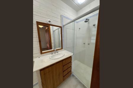 Casa de condomínio para alugar com 367m², 4 quartos e 6 vagas