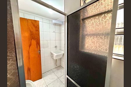 Banheiro e Área de Serviço  de apartamento à venda com 1 quarto, 35m² em Jardim Santa Mena, Guarulhos