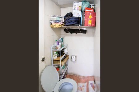 Casa à venda com 200m², 2 quartos e 3 vagasBanheiro 2