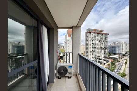 Apartamento à venda com 44m², 1 quarto e sem vagaSacada 