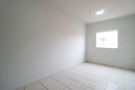 Sala de apartamento para alugar com 2 quartos, 54m² em Jardim Holanda, Uberlândia