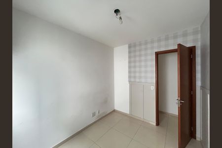 Quarto 1 de apartamento para alugar com 2 quartos, 52m² em Praça Seca, Rio de Janeiro