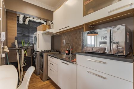Cozinha e Área de Serviço de kitnet/studio para alugar com 1 quarto, 33m² em Mont’serrat, Porto Alegre