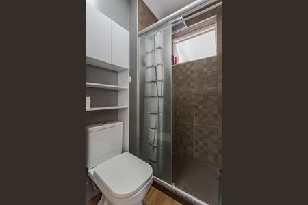 Banheiro de kitnet/studio para alugar com 1 quarto, 33m² em Mont’serrat, Porto Alegre