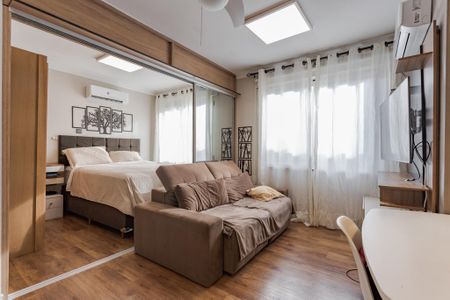 Sala/Quarto de kitnet/studio para alugar com 1 quarto, 33m² em Mont’serrat, Porto Alegre
