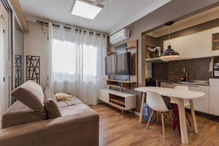 Sala/Quarto de kitnet/studio para alugar com 1 quarto, 33m² em Mont’serrat, Porto Alegre