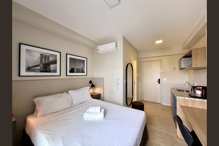 Quarto  de kitnet/studio à venda com 0 quarto, 22m² em Jardim das Acacias, São Paulo