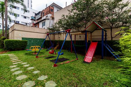 Apartamento à venda com 69m², 2 quartos e 2 vagasÁrea comum - Playground