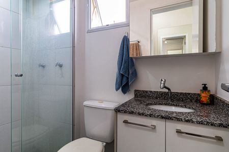 Apartamento à venda com 69m², 2 quartos e 2 vagasSuite - Banheiro