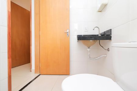 Apartamento para alugar com 36m², 2 quartos e sem vaga Apartamento para alugar com 36m², 2 quartos e sem vagaBanheiro