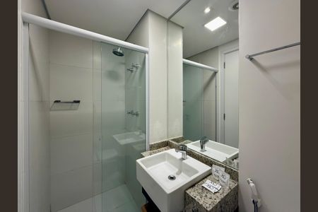 Studio para alugar com 22m², 0 quarto e sem vaga Studio para alugar com 22m², 0 quarto e sem vagaBanheiro