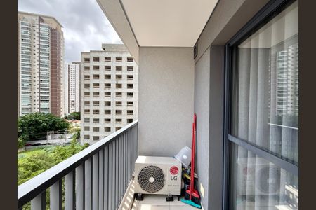 Studio para alugar com 22m², 0 quarto e sem vaga Studio para alugar com 22m², 0 quarto e sem vagaSacada