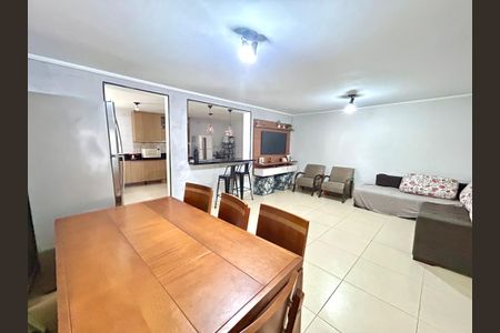 Sala de casa para alugar com 2 quartos, 100m² em Jardim das Nacoes, Guarulhos