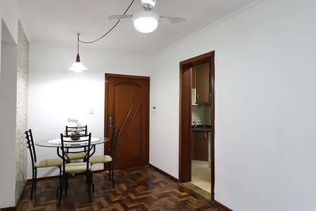 Apartamento para alugar com 67m², 3 quartos e 1 vagaSala