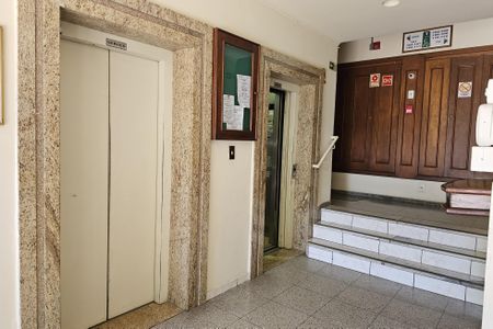 Apartamento para alugar com 67m², 3 quartos e 1 vagaÁrea comum - Elevadores 