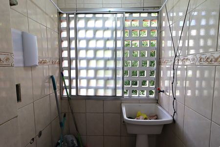 Apartamento para alugar com 67m², 3 quartos e 1 vagaÁrea de serviço 