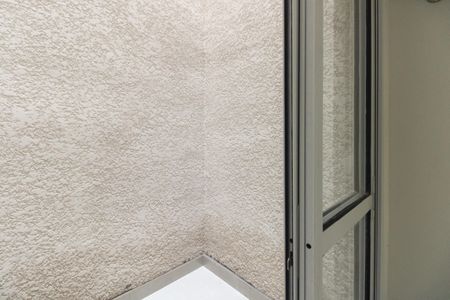 Studio à venda com 28m², 1 quarto e sem vaga Studio à venda com 28m², 1 quarto e sem vagaVaranda