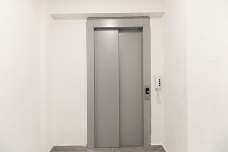 Studio à venda com 28m², 1 quarto e sem vaga Studio à venda com 28m², 1 quarto e sem vagaÁrea Comum