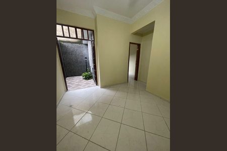 Apartamento para alugar com 80m², 2 quartos e sem vaga