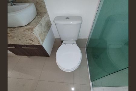 Casa à venda com 92m², 3 quartos e 2 vagasBanheiro - torneira