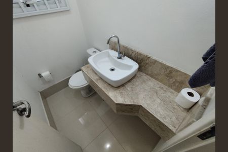 Casa à venda com 92m², 3 quartos e 2 vagasLavabo 