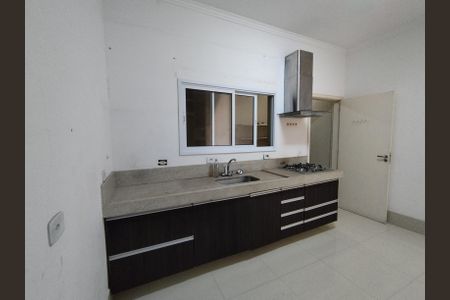 Casa à venda com 92m², 3 quartos e 2 vagasCozinha - Torneira