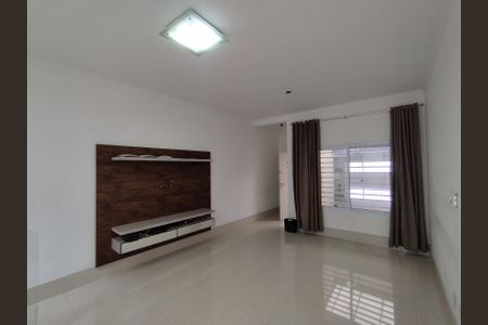 Casa à venda com 92m², 3 quartos e 2 vagasSala 