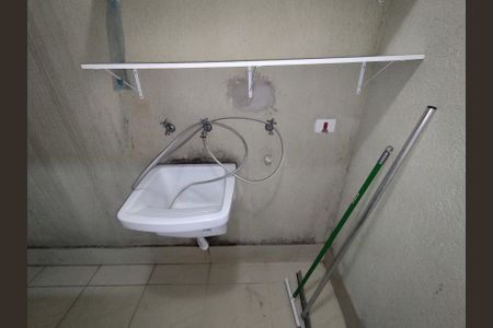 Casa à venda com 92m², 3 quartos e 2 vagasÁrea de Serviço