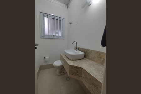 Casa à venda com 92m², 3 quartos e 2 vagasLavabo 
