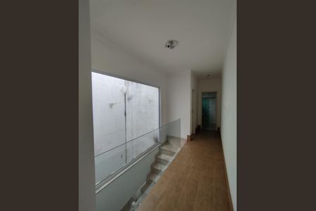 Casa à venda com 92m², 3 quartos e 2 vagasCorredor