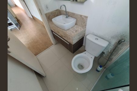 Casa à venda com 92m², 3 quartos e 2 vagasBanheiro - torneira