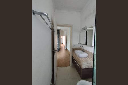 Casa à venda com 92m², 3 quartos e 2 vagasBanheiro - torneira