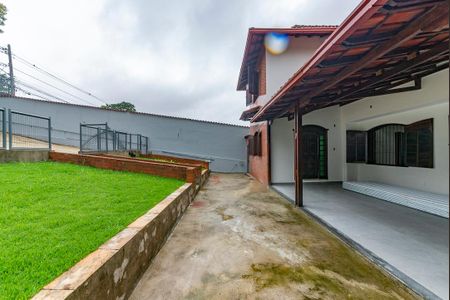 Casa para alugar com 525m², 5 quartos e 8 vagas Casa para alugar com 525m², 5 quartos e 8 vagasQuintal