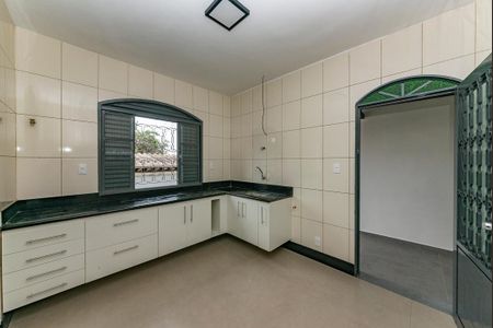 Casa para alugar com 525m², 5 quartos e 8 vagas Casa para alugar com 525m², 5 quartos e 8 vagasCozinha