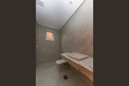 Casa para alugar com 525m², 5 quartos e 8 vagas Casa para alugar com 525m², 5 quartos e 8 vagasBanheiro Social 1