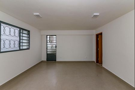 Casa para alugar com 525m², 5 quartos e 8 vagas Casa para alugar com 525m², 5 quartos e 8 vagasSuíte 2