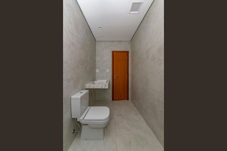 Casa para alugar com 525m², 5 quartos e 8 vagas Casa para alugar com 525m², 5 quartos e 8 vagasBanheiro Social 1