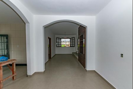 Casa para alugar com 525m², 5 quartos e 8 vagas Casa para alugar com 525m², 5 quartos e 8 vagasSala 2
