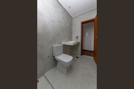 Casa para alugar com 525m², 5 quartos e 8 vagas Casa para alugar com 525m², 5 quartos e 8 vagasBanheiro Social 2