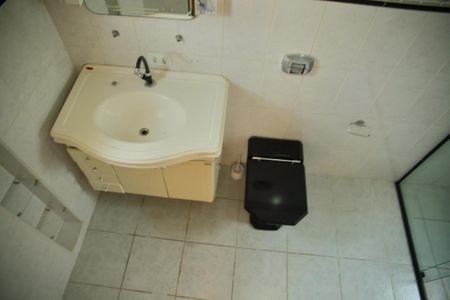 Casa à venda com 225m², 4 quartos e 2 vagasBanheiro da Suíte 