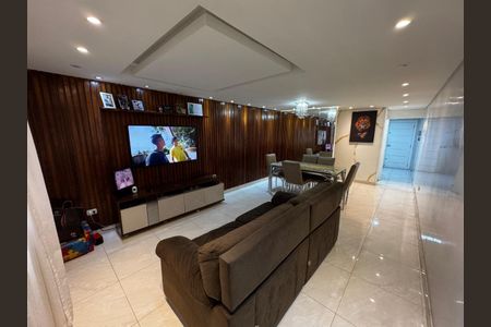 Casa à venda com 130m², 3 quartos e 2 vagas Casa à venda com 130m², 3 quartos e 2 vagasFoto 04