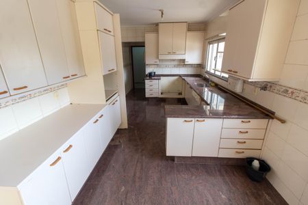 Casa para alugar com 449m², 4 quartos e 4 vagasCOZINHA