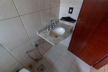 Casa para alugar com 449m², 4 quartos e 4 vagasBANHEIRO DA SUITE 2